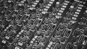 A black & white mixing consolle